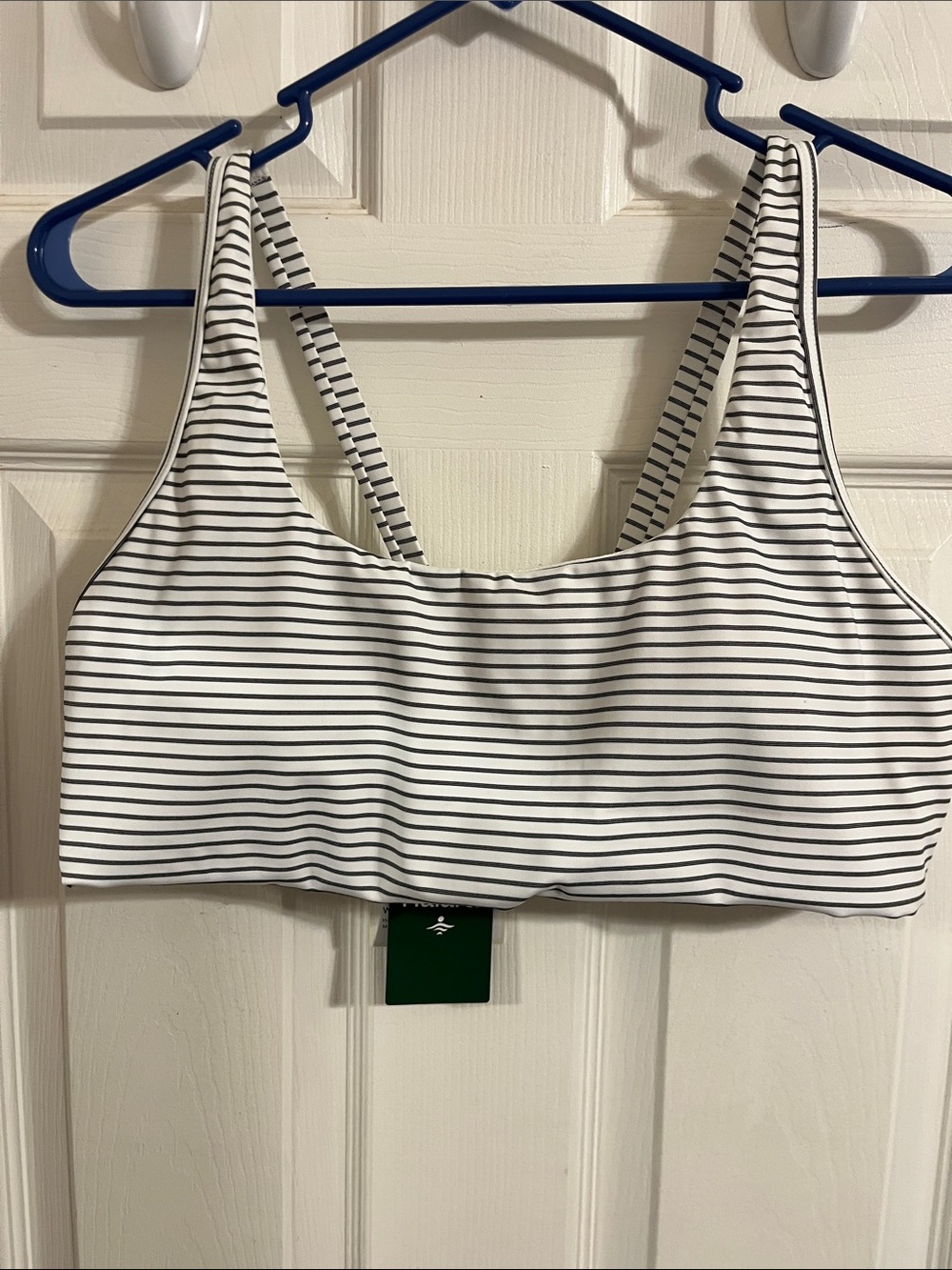 HALARA White and Black Striped Sports Bralette
